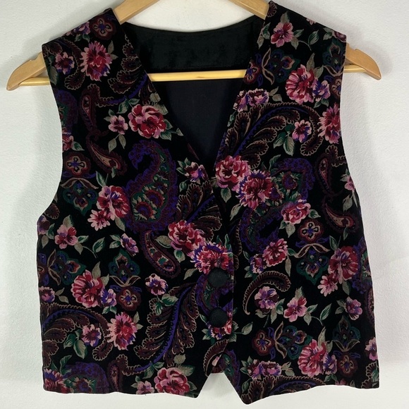 Jobelle Floral Cropped Vest